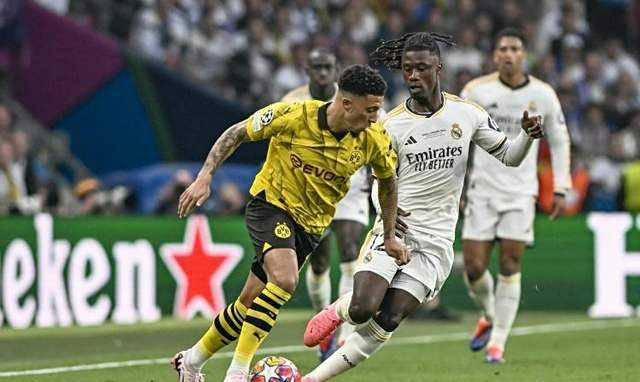 多特犹豫是否签回桑乔，曼联转会困境令其难以脱手