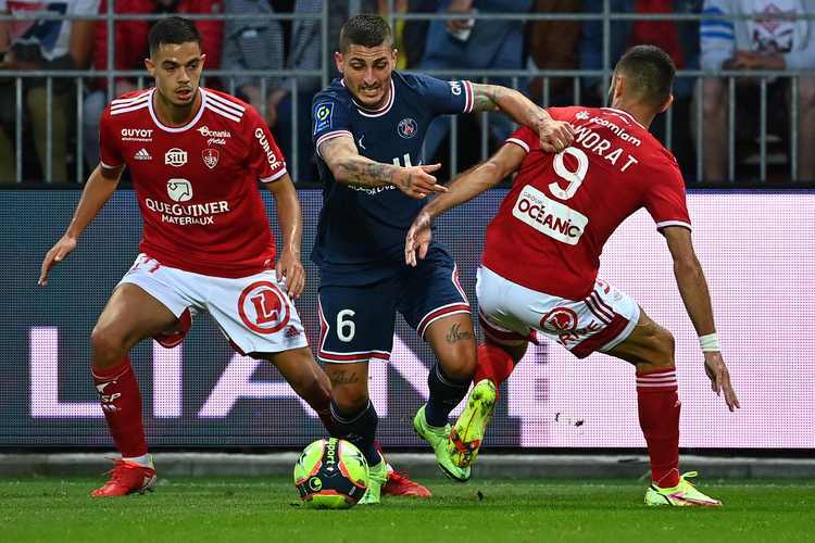 法甲中游对决！斯特拉斯主场战布雷斯特，欧战席位稳了？